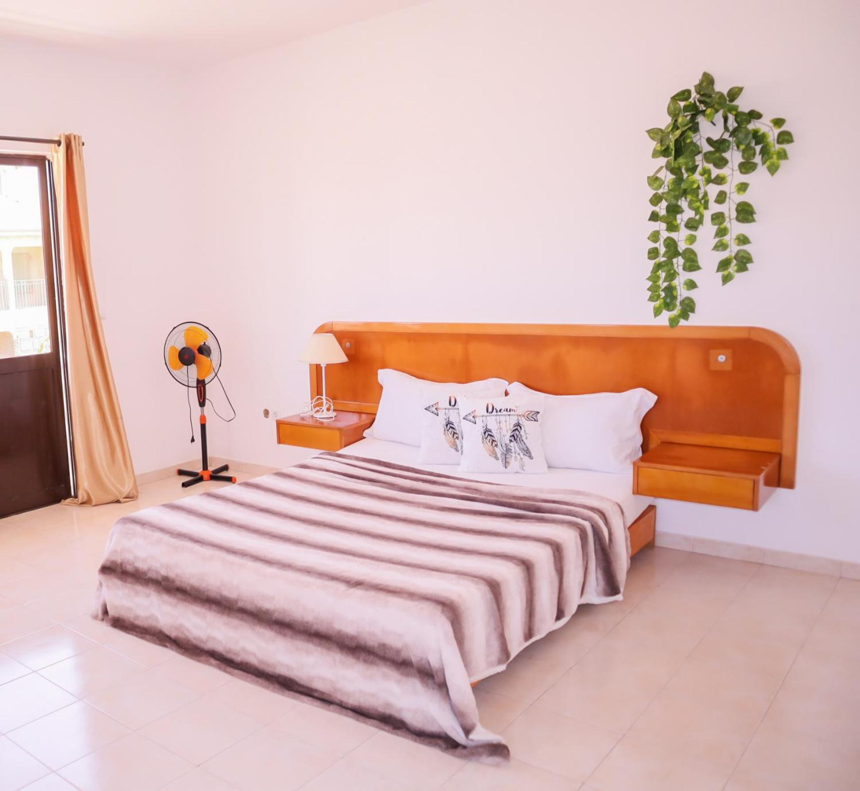 דירות טאראפל Escape House מראה חיצוני תמונה